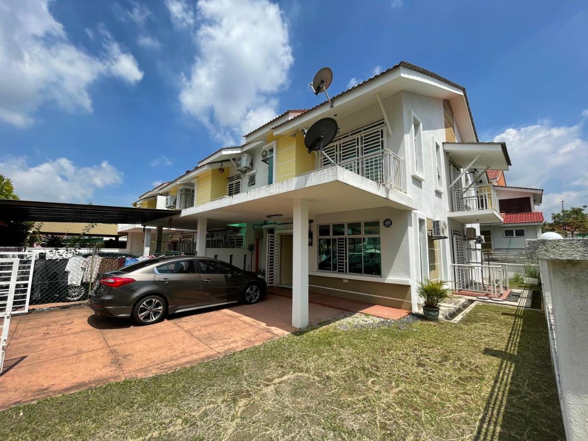 3R D'Latania Senawang Hotel Seremban Exterior foto